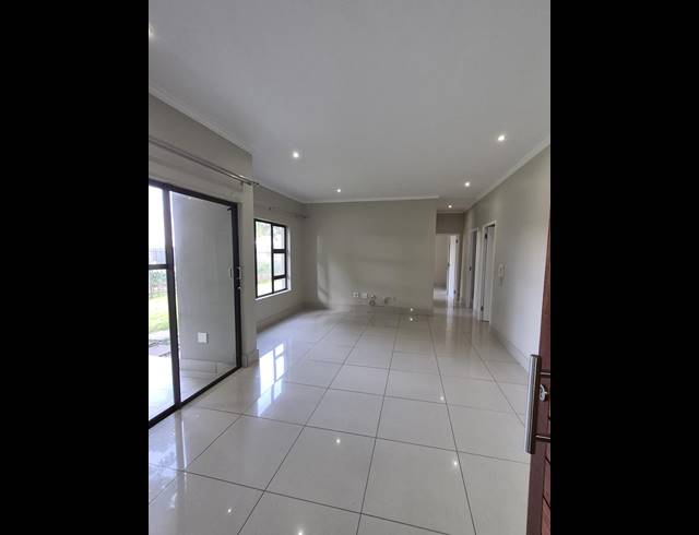 3 BEDROOM APARTMENT FOR SALE IN UMHLANGA RIDGE